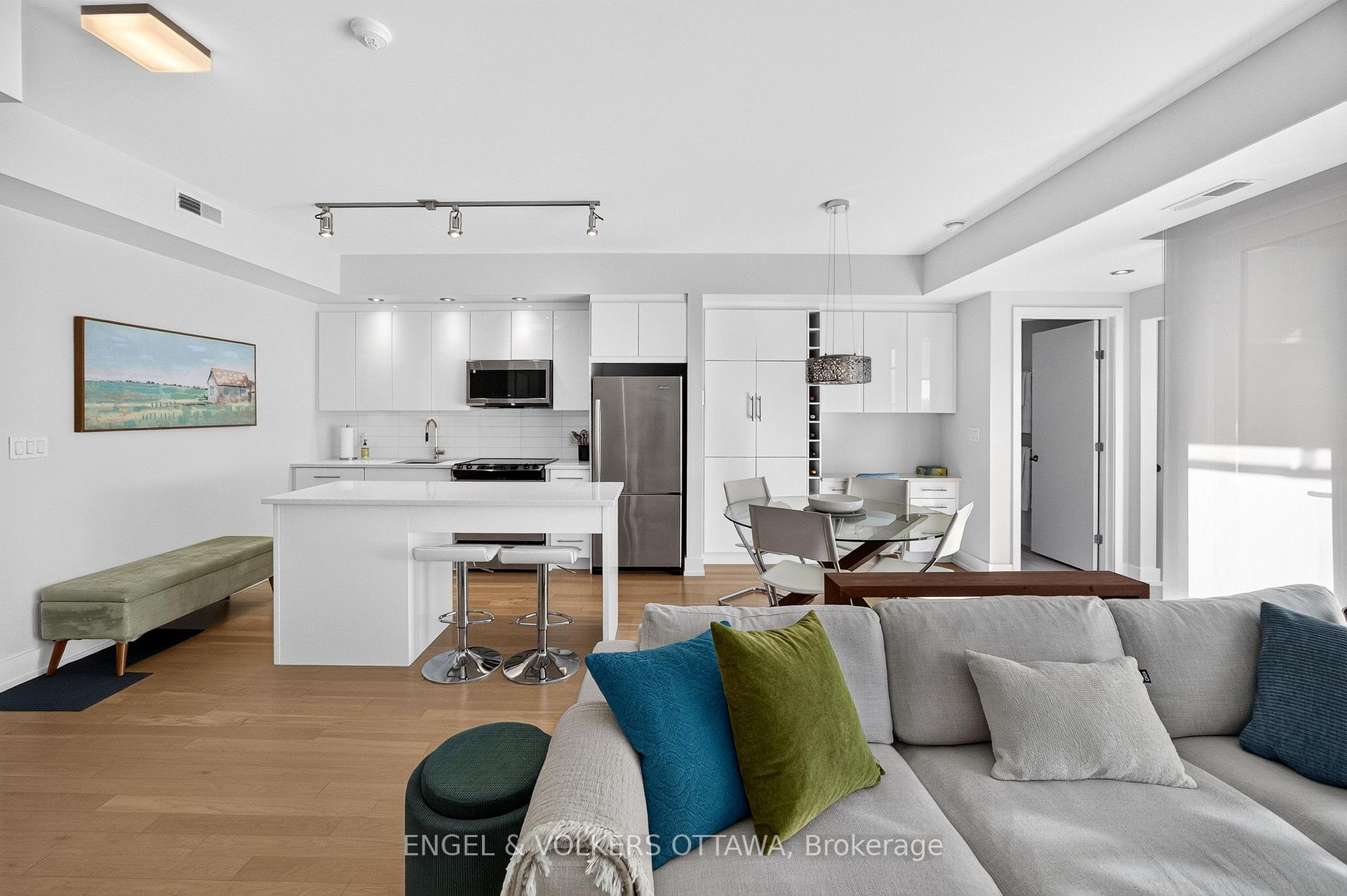 Photo 12 of Unit 710, 360 Patricia Avenue, Ottawa, Westboro South — HOMEH