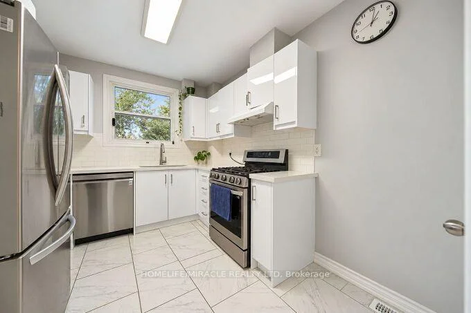 Photo 17 of 55 Park Road N, Oshawa, McLaughlin — HOMEH