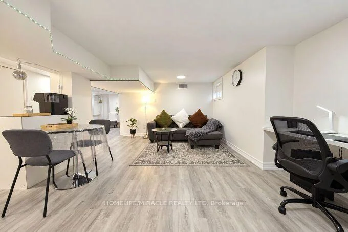 Photo 34 of 55 Park Road N, Oshawa, McLaughlin — HOMEH