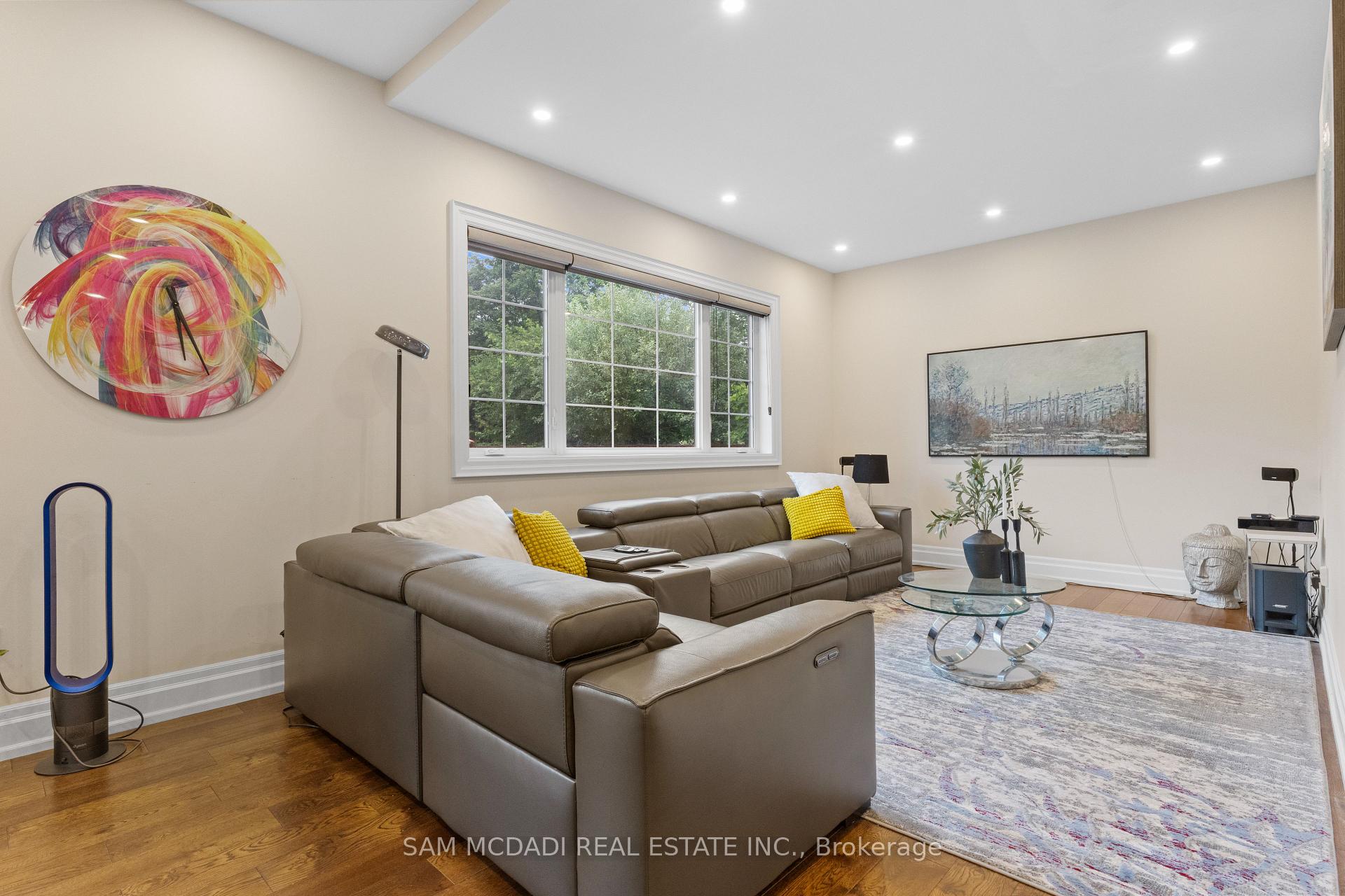 Photo 6 of 834 Edistel Crescent, Mississauga, Lorne Park — HOMEH