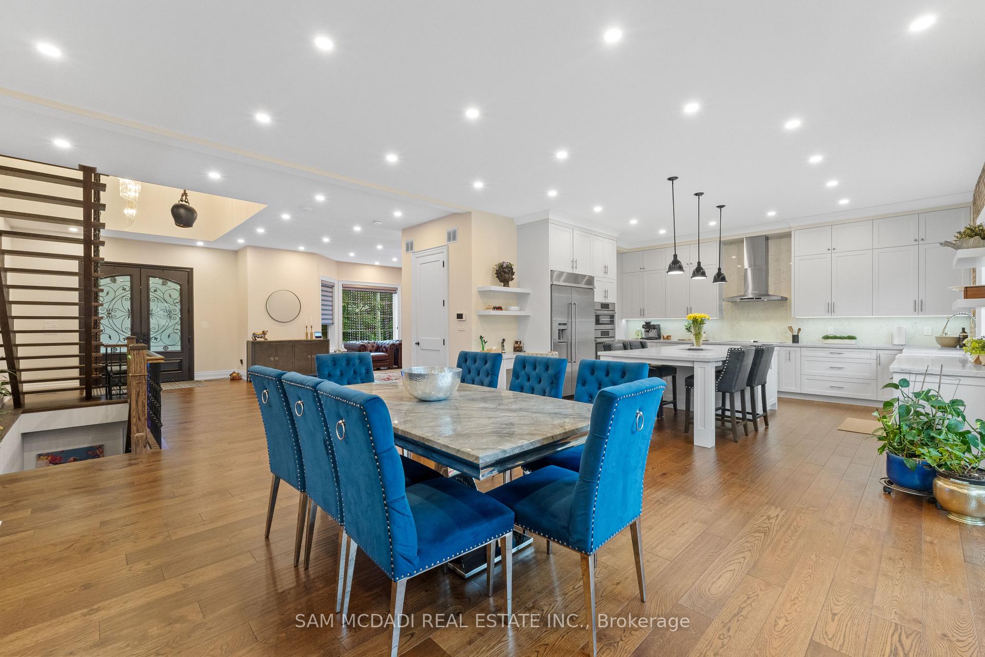 Photo 8 of 834 Edistel Crescent, Mississauga, Lorne Park — HOMEH