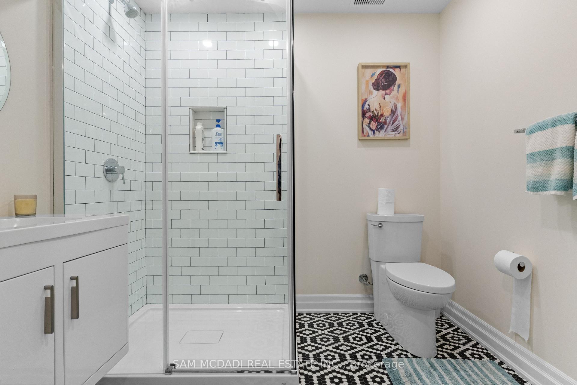 Photo 33 of 834 Edistel Crescent, Mississauga, Lorne Park — HOMEH