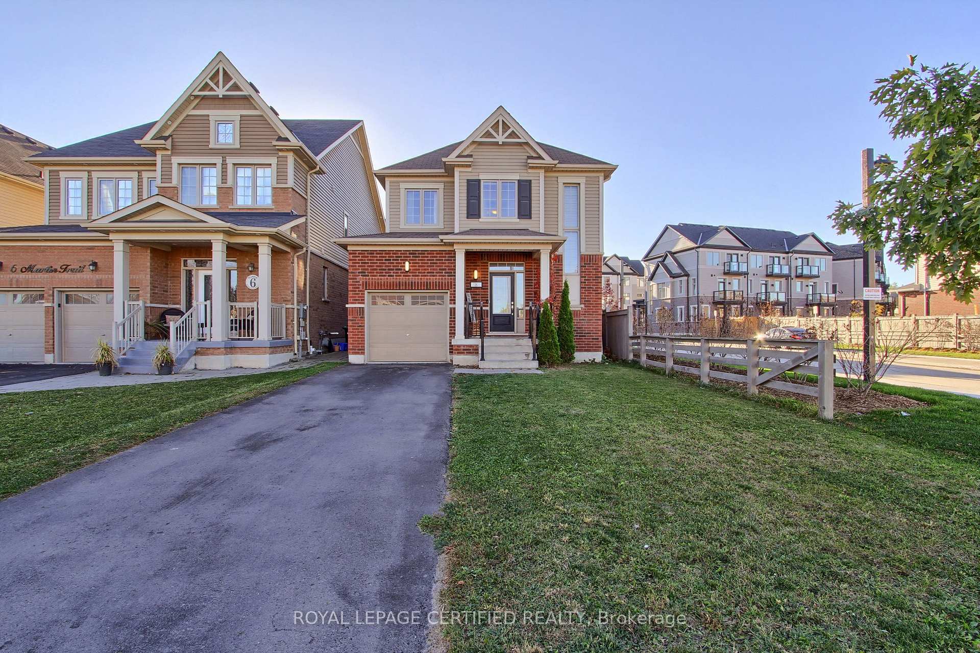 Photo 2 of 8 Martin Trail, New Tecumseth, Tottenham — HOMEH