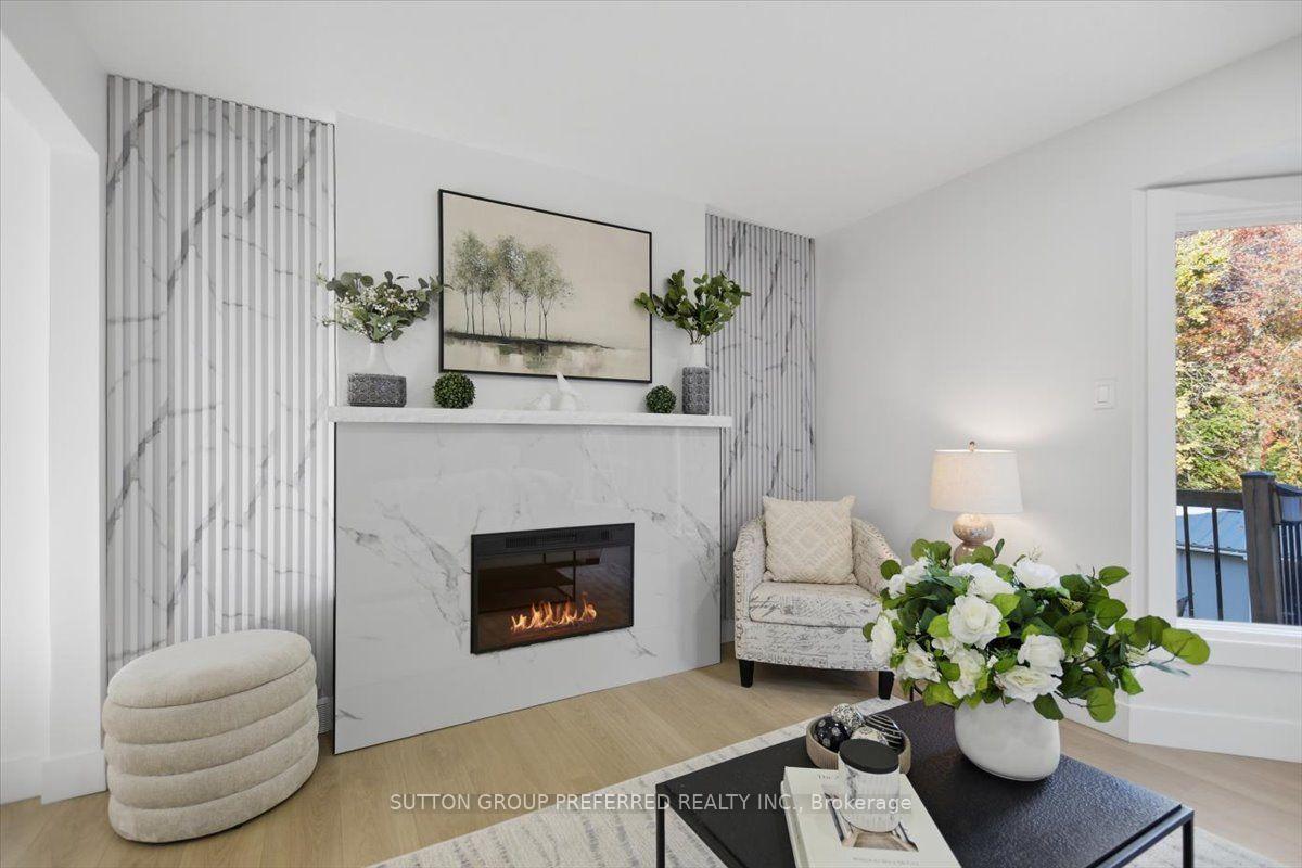 Photo 9 of 74 Winding Woods Crescent, London, North F — HOMEH
