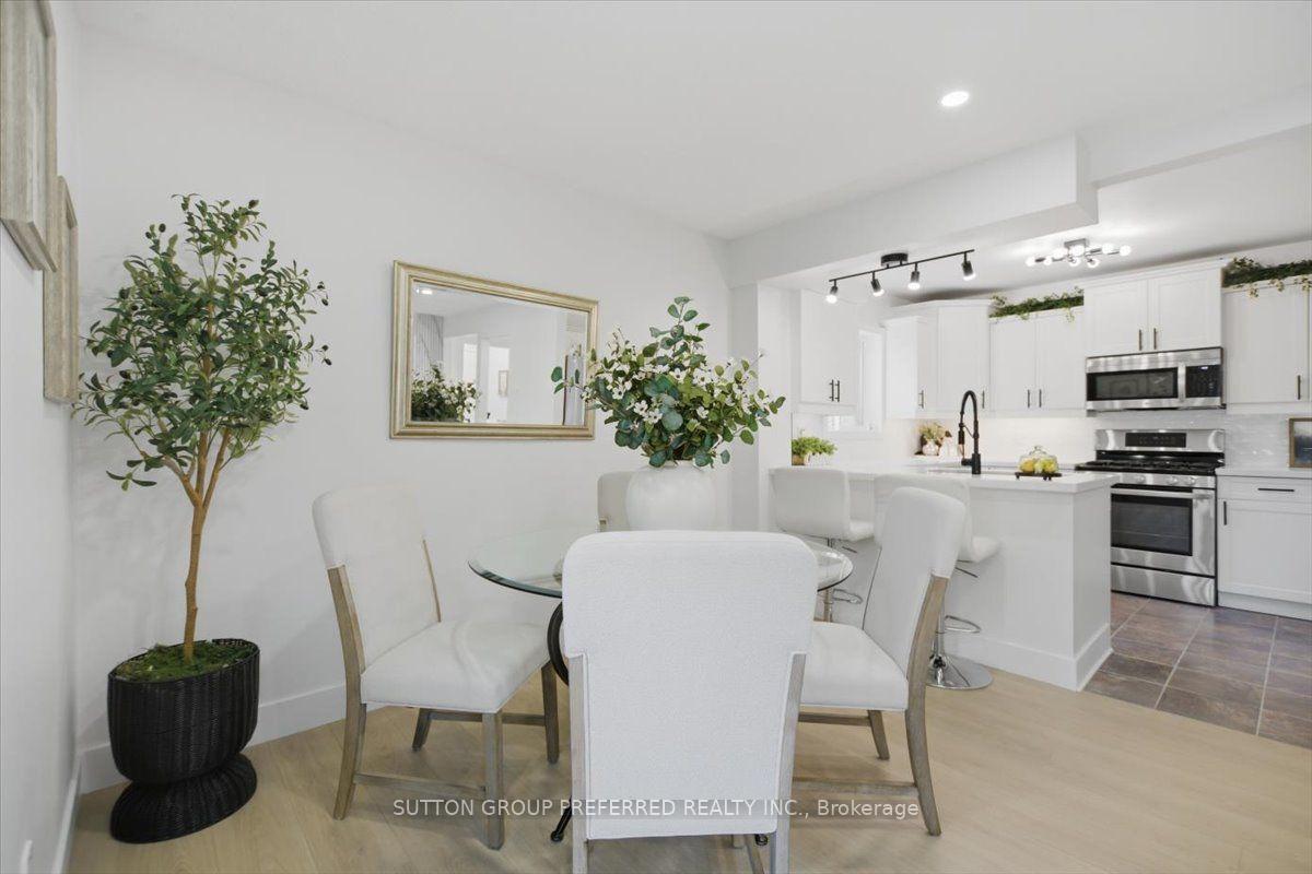 Photo 16 of 74 Winding Woods Crescent, London, North F — HOMEH