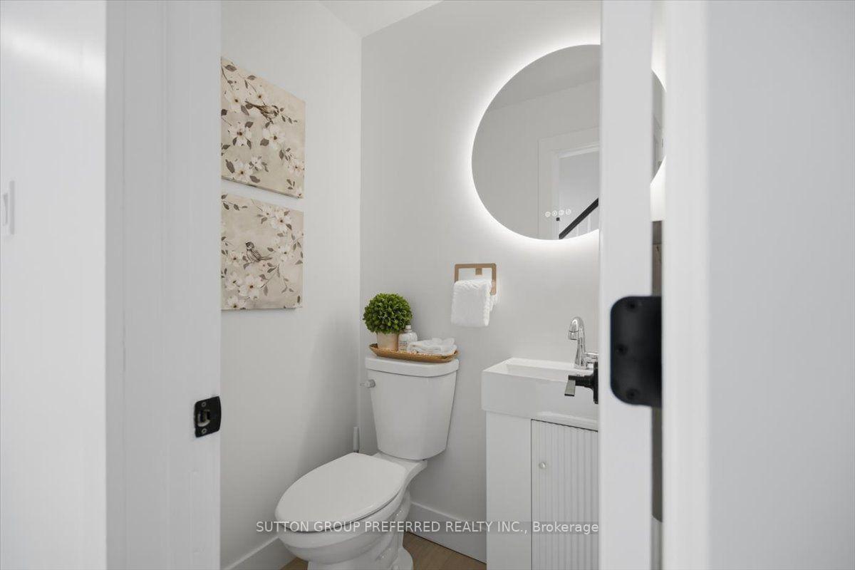 Photo 19 of 74 Winding Woods Crescent, London, North F — HOMEH