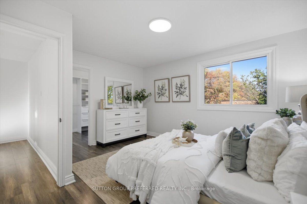 Photo 22 of 74 Winding Woods Crescent, London, North F — HOMEH