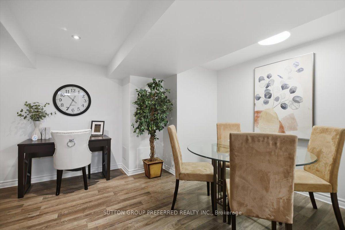 Photo 36 of 74 Winding Woods Crescent, London, North F — HOMEH