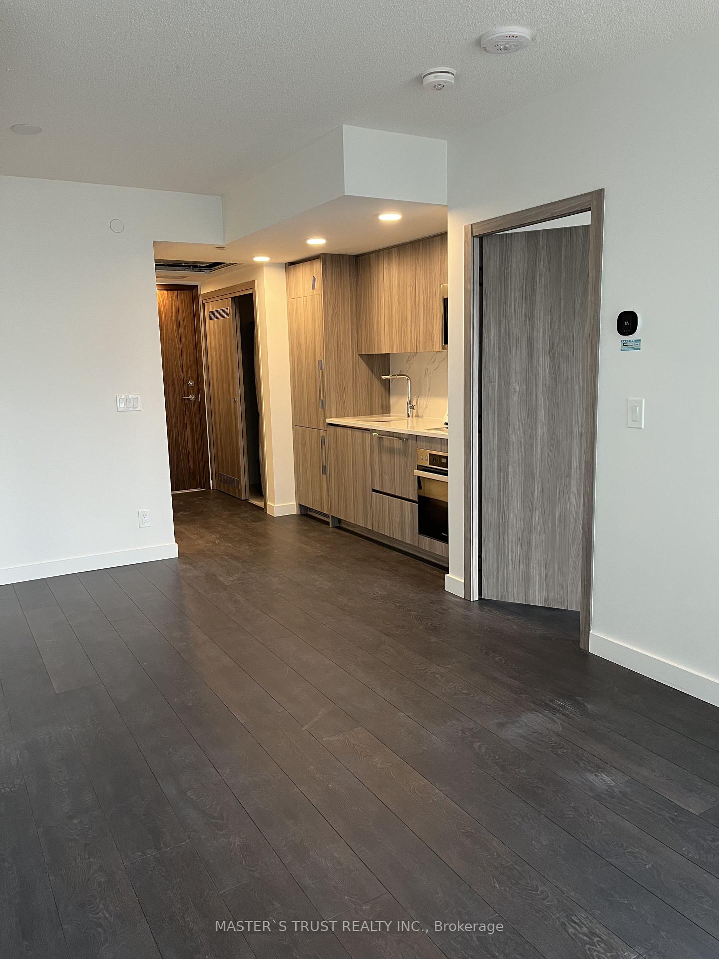 Photo 5 of Unit 1805, 38 Widmer Street, Toronto, Waterfront Communities — HOMEH