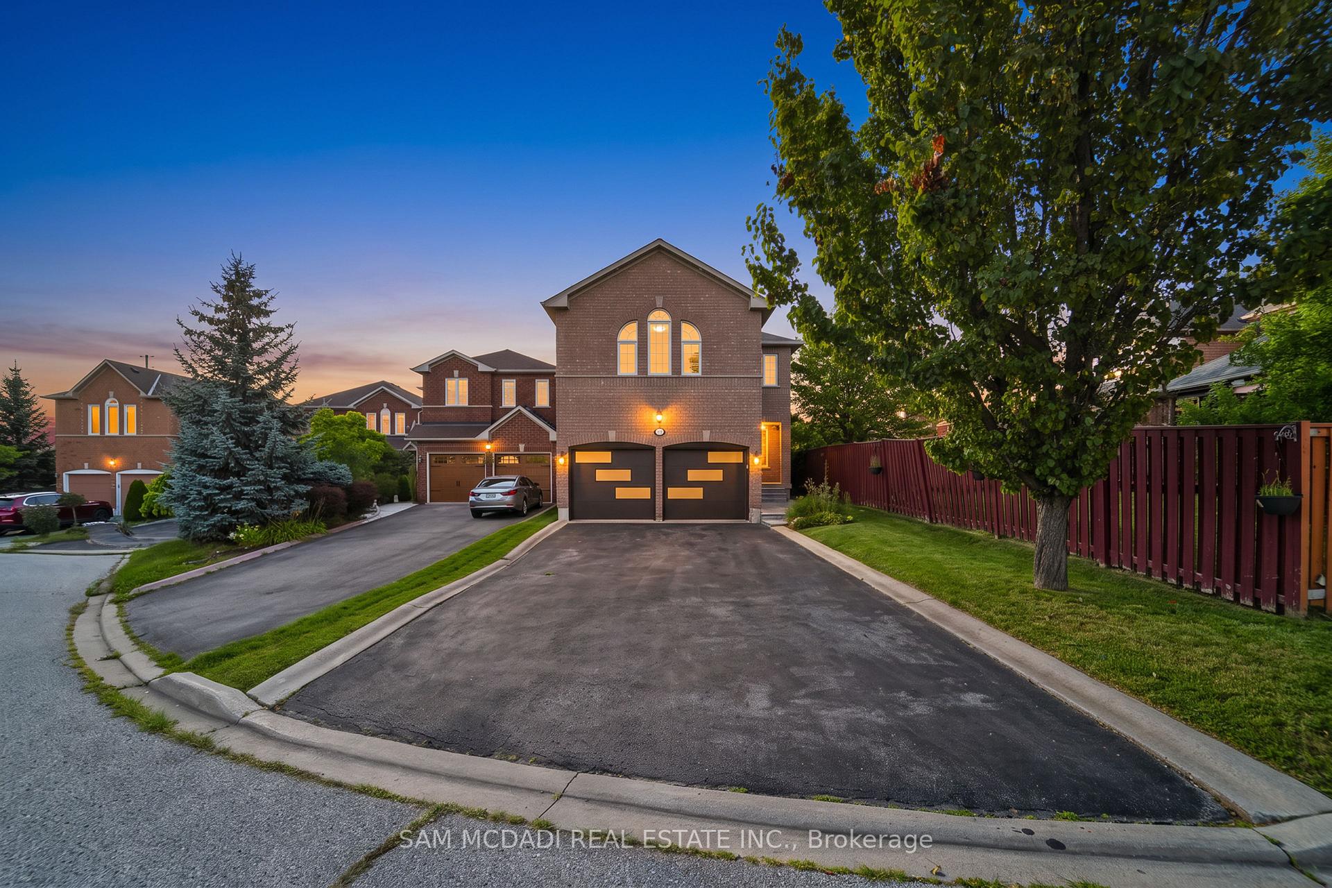 Photo of 3191 Oakview Road