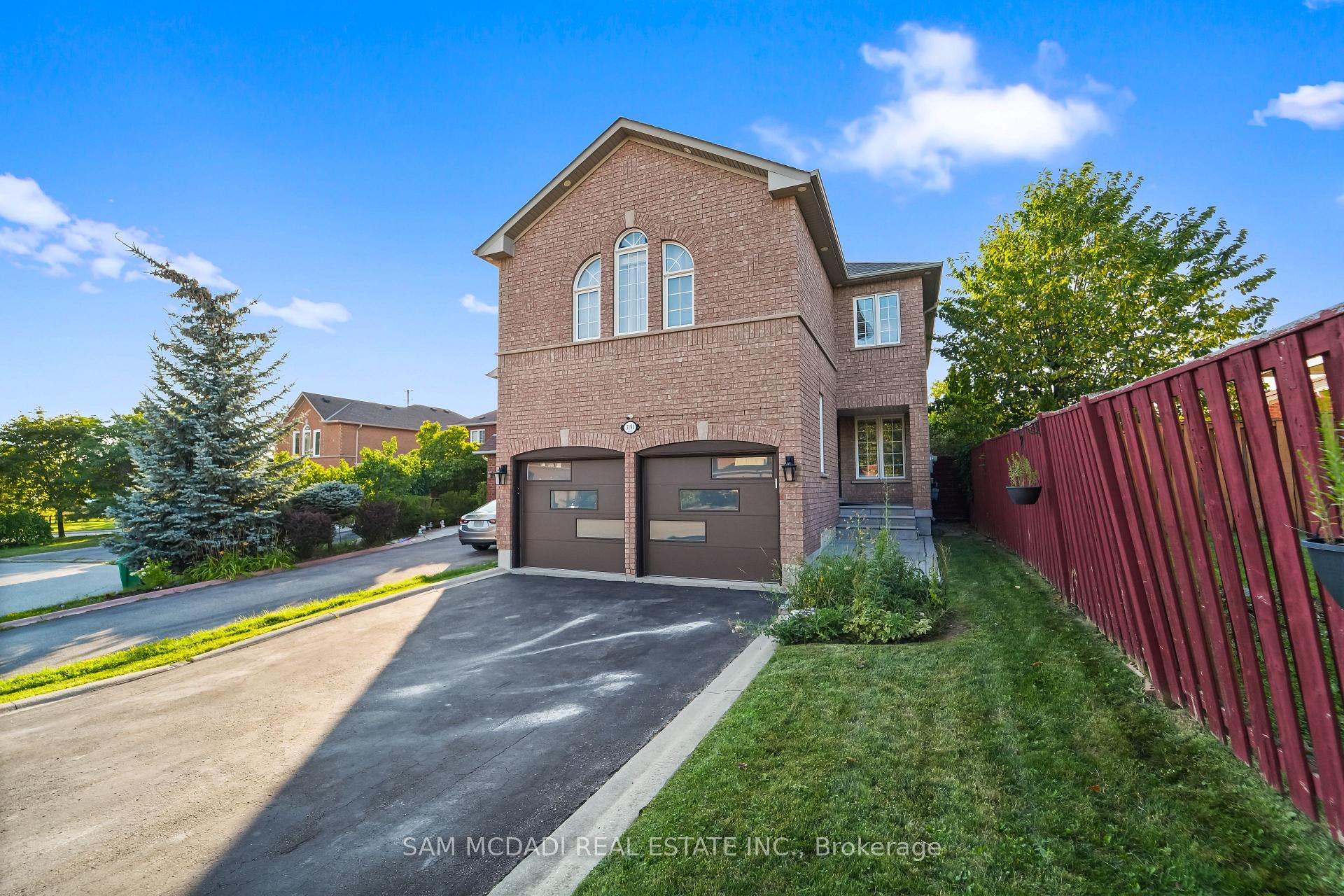 Photo 2 of 3191 Oakview Road, Mississauga, Meadowvale — HOMEH