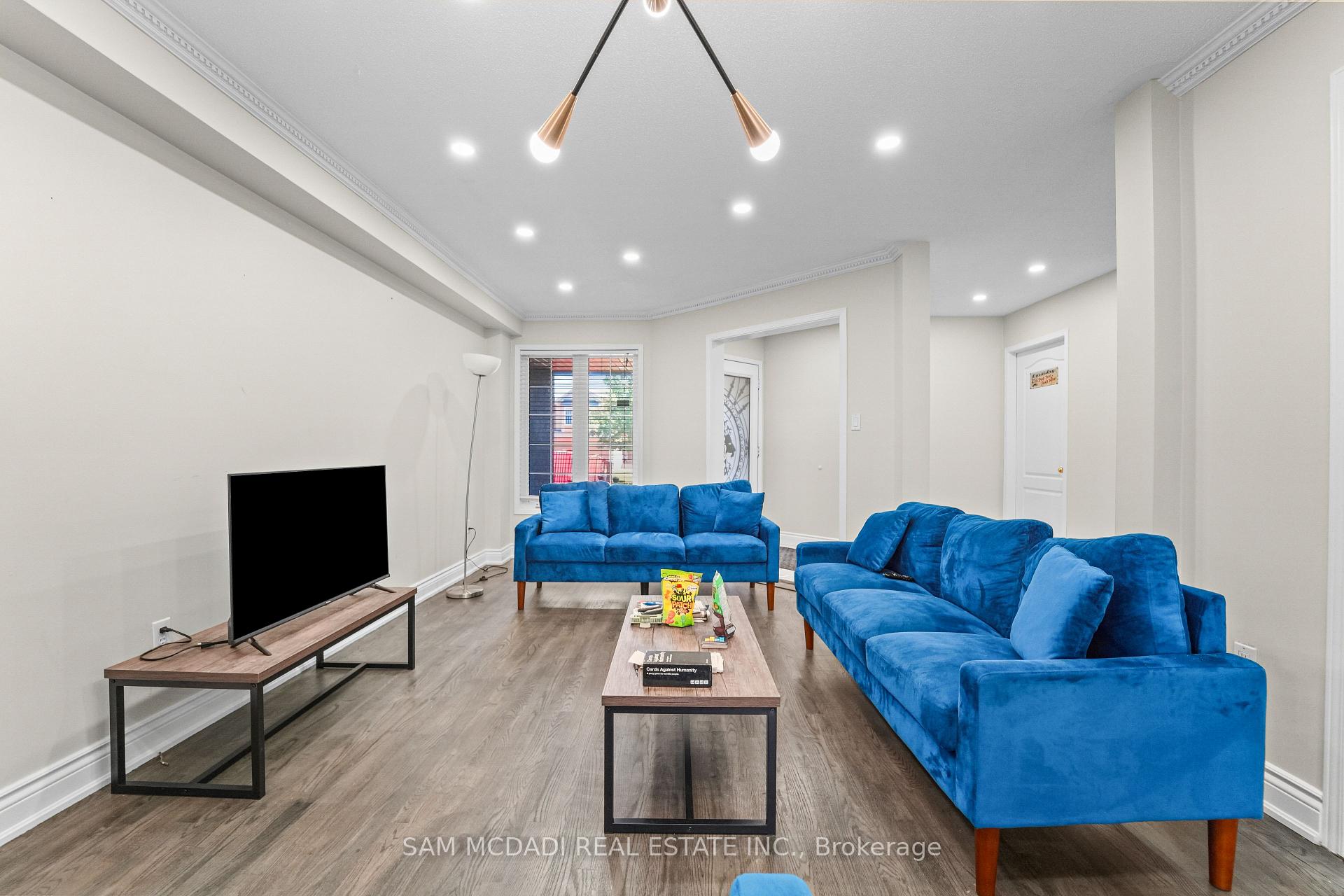 Photo 5 of 3191 Oakview Road, Mississauga, Meadowvale — HOMEH