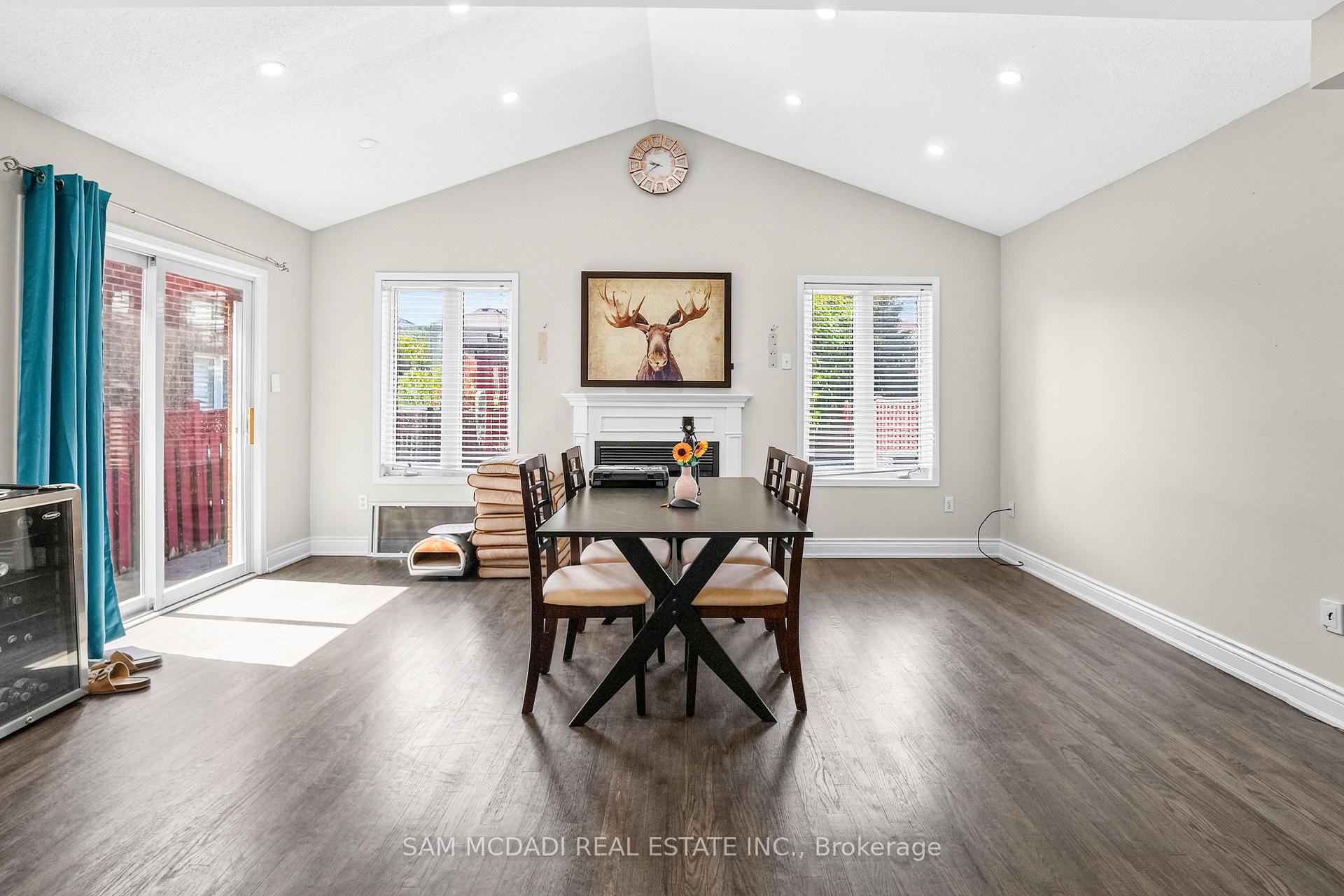 Photo 8 of 3191 Oakview Road, Mississauga, Meadowvale — HOMEH
