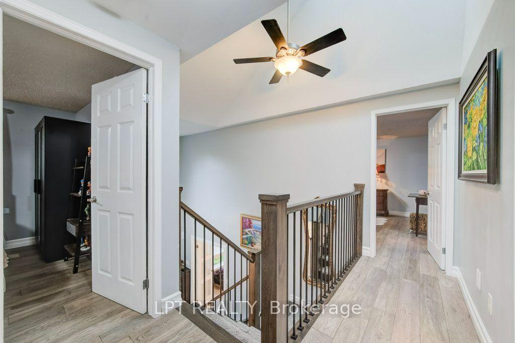 Photo 20 of 28 Bridlewood Drive E, Guelph, Kortright Hills — HOMEH
