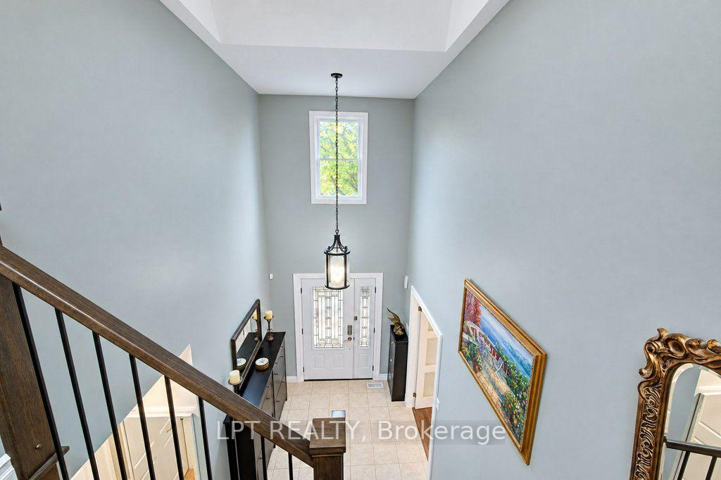 Photo 23 of 28 Bridlewood Drive E, Guelph, Kortright Hills — HOMEH