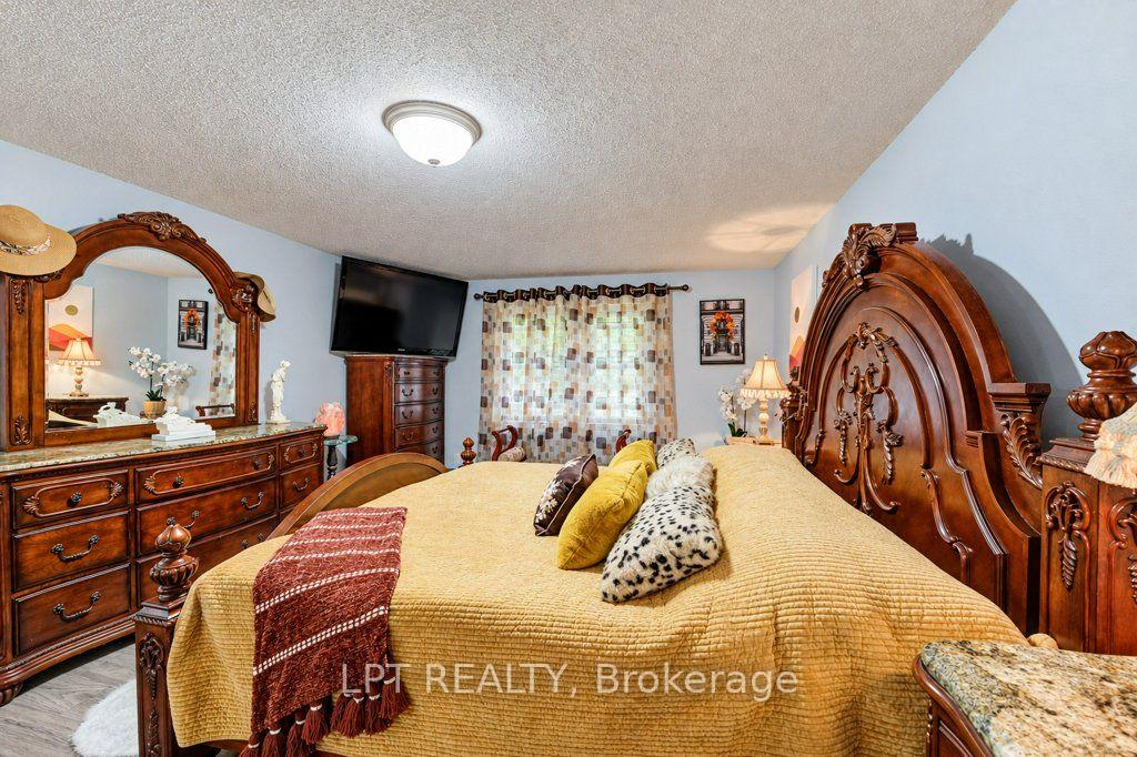 Photo 28 of 28 Bridlewood Drive E, Guelph, Kortright Hills — HOMEH