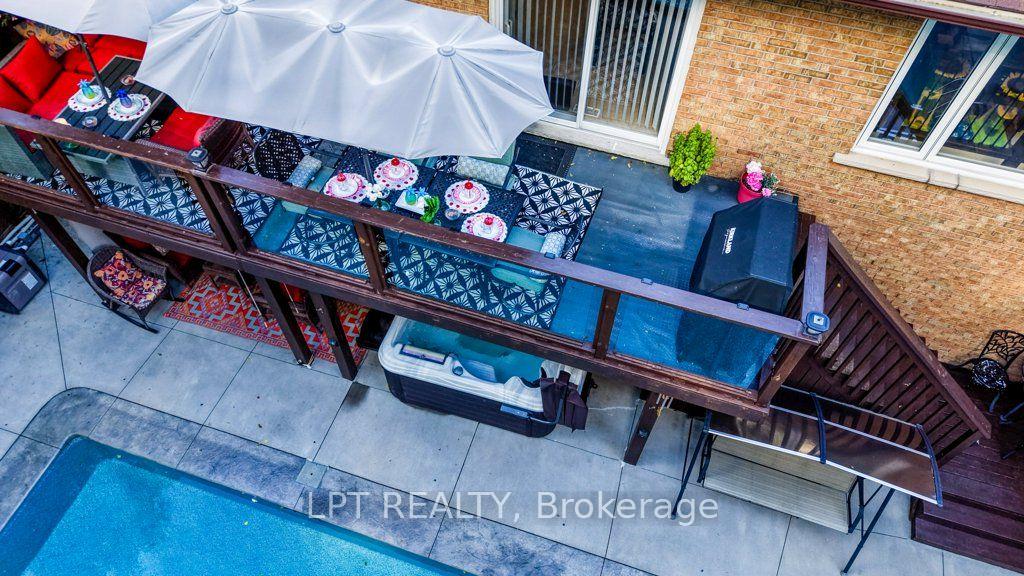 Photo 37 of 28 Bridlewood Drive E, Guelph, Kortright Hills — HOMEH