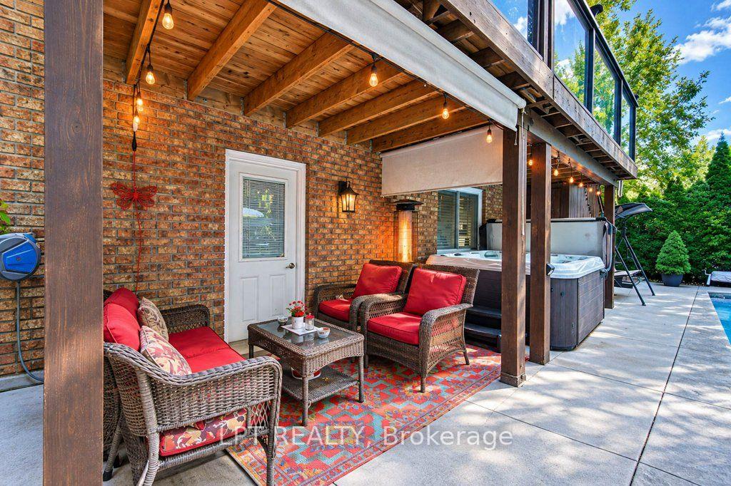 Photo 43 of 28 Bridlewood Drive E, Guelph, Kortright Hills — HOMEH