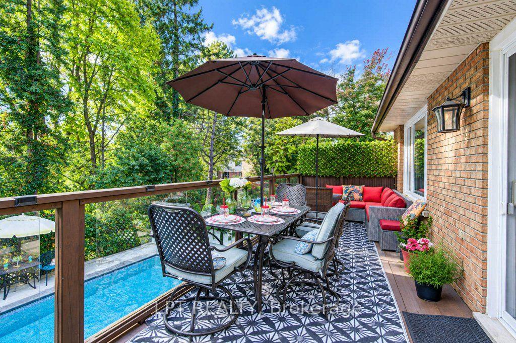 Photo 46 of 28 Bridlewood Drive E, Guelph, Kortright Hills — HOMEH