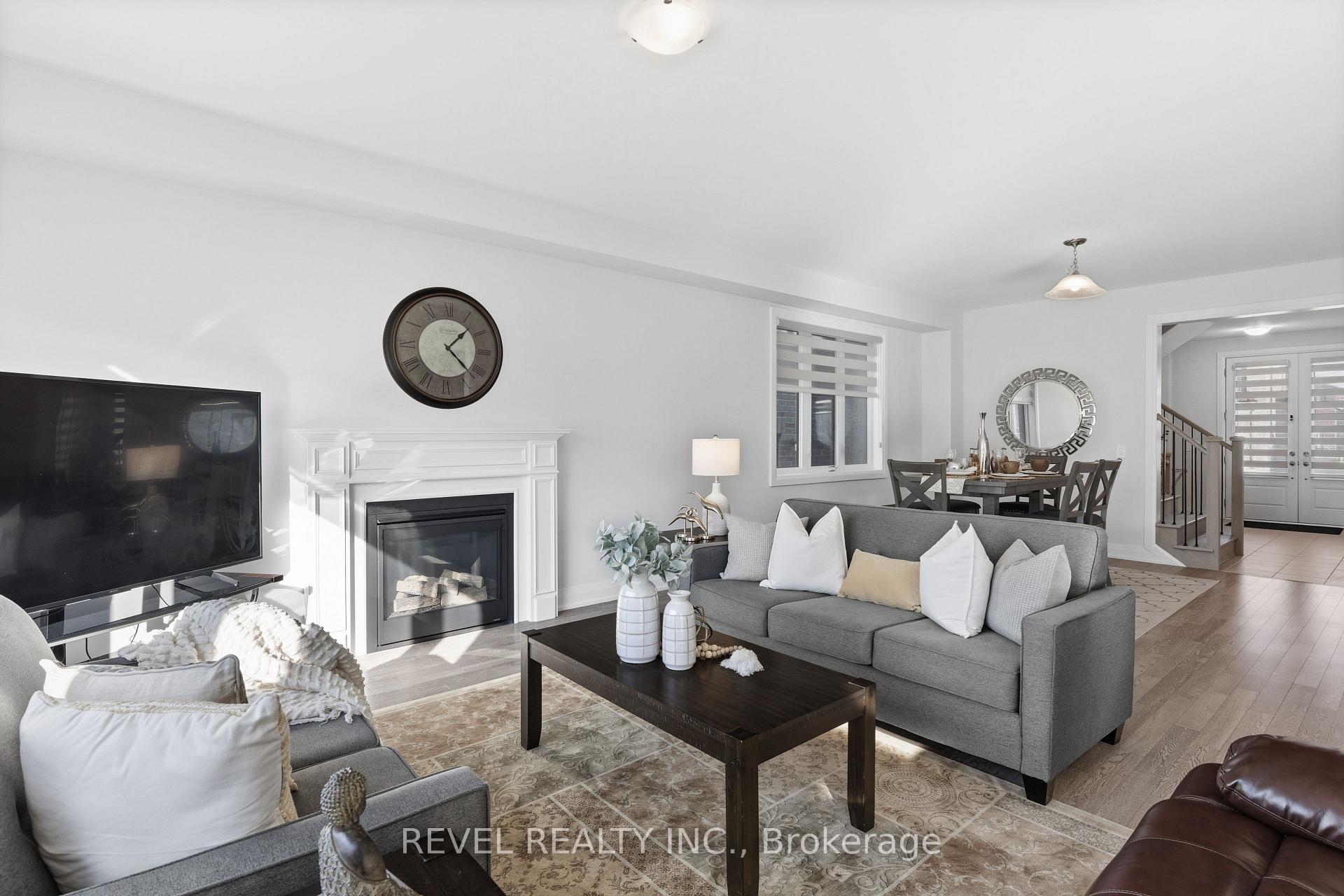 Photo 6 of 13 Corley Street, Kawartha Lakes, Lindsay — HOMEH