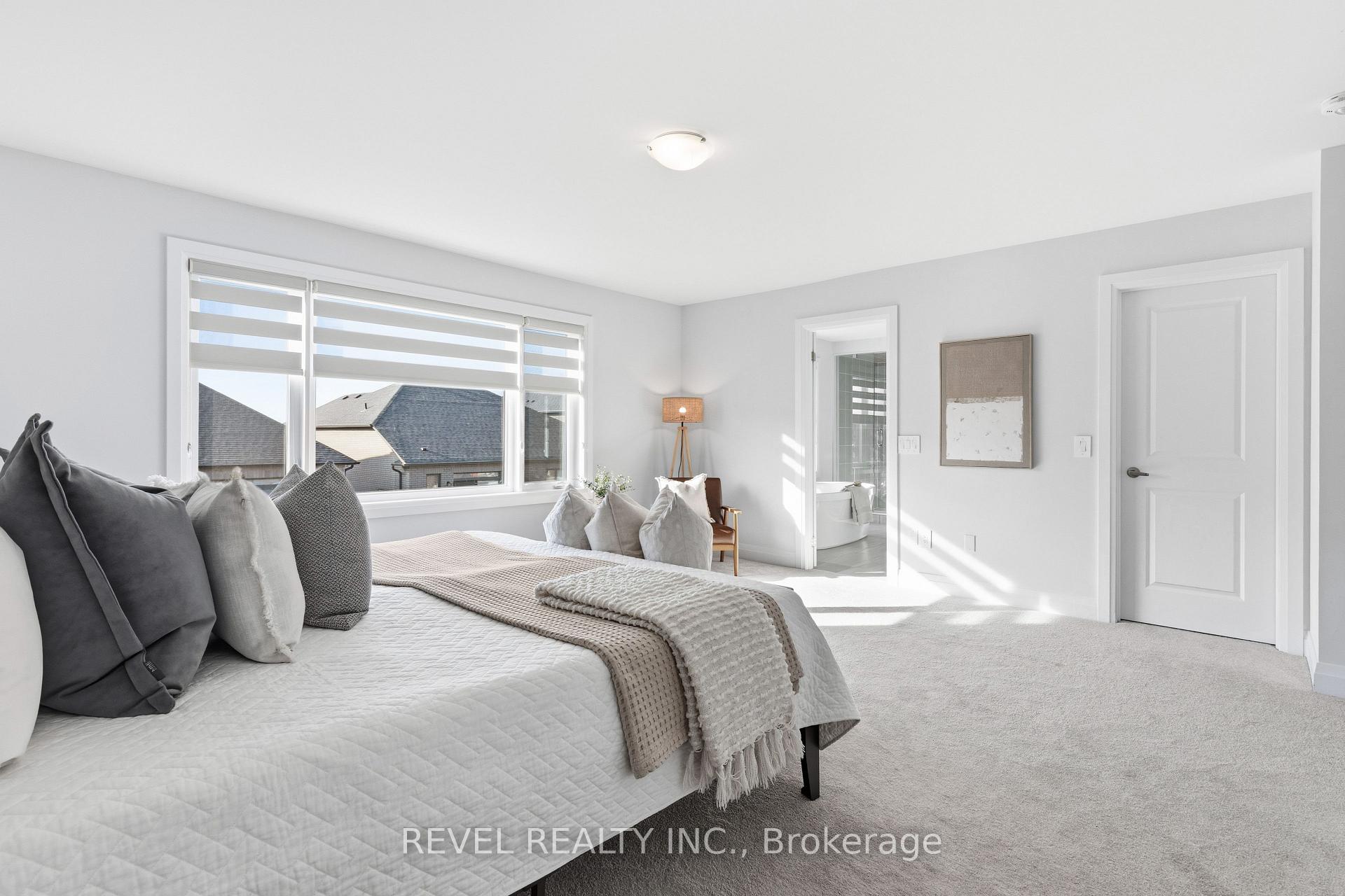 Photo 18 of 13 Corley Street, Kawartha Lakes, Lindsay — HOMEH