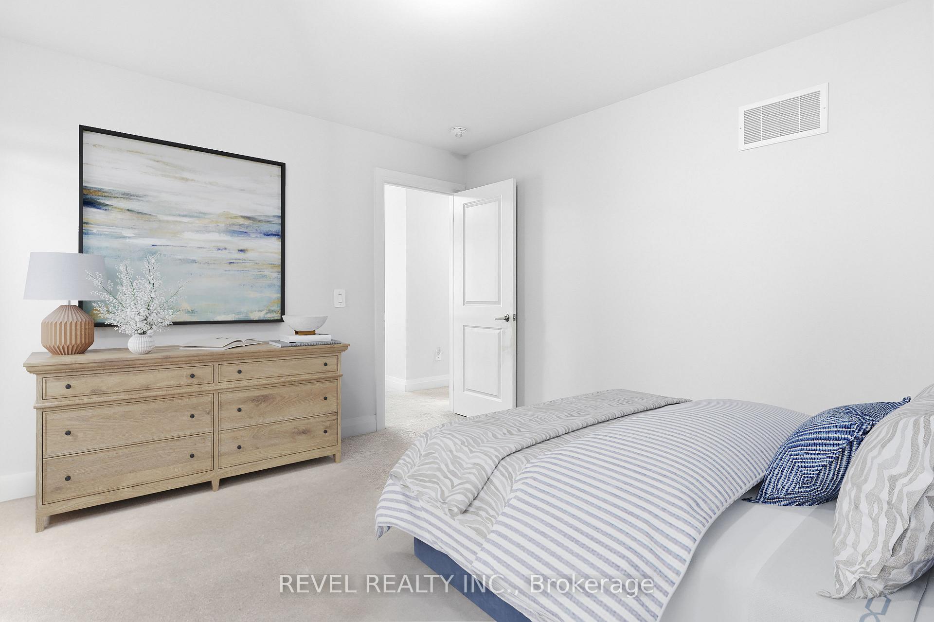 Photo 27 of 13 Corley Street, Kawartha Lakes, Lindsay — HOMEH