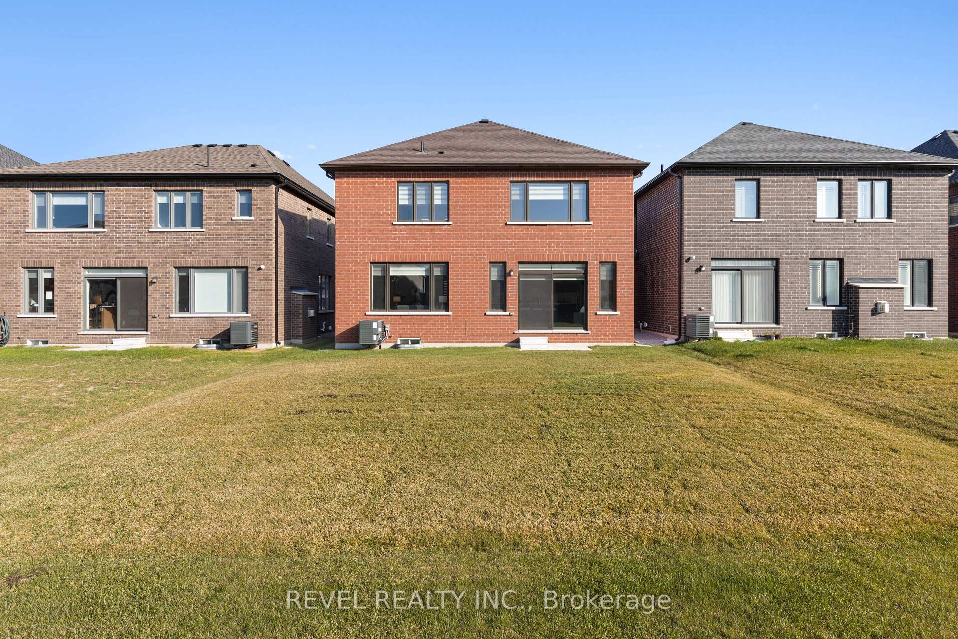 Photo 34 of 13 Corley Street, Kawartha Lakes, Lindsay — HOMEH