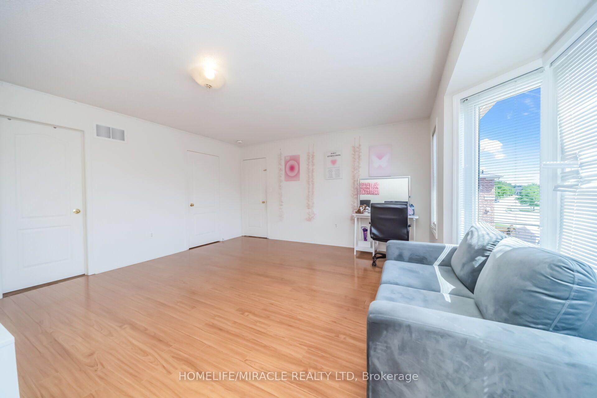 Photo 41 of 32 Gold Tree Street, Brampton, Sandringham-Wellington — HOMEH