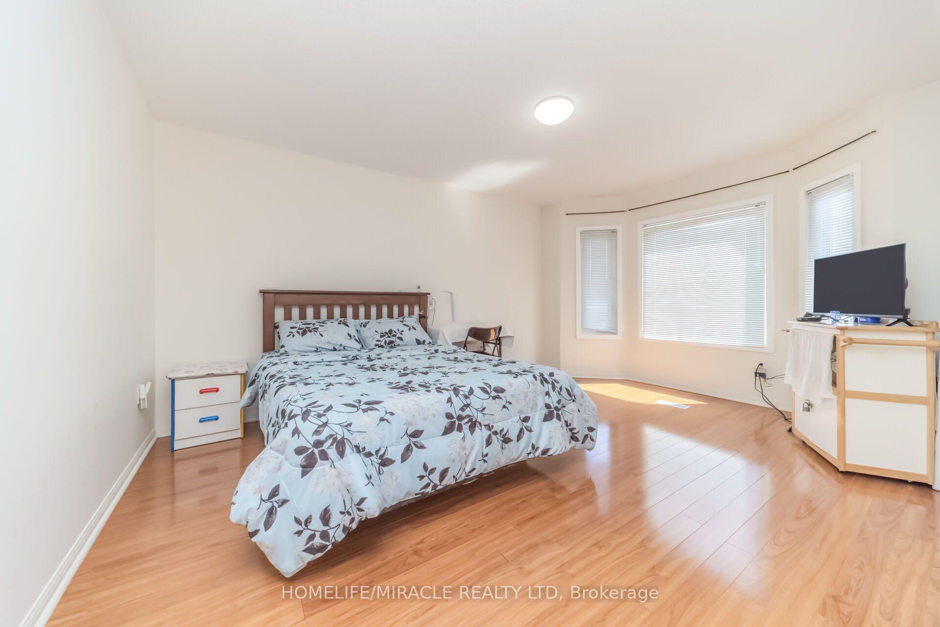 Photo 42 of 32 Gold Tree Street, Brampton, Sandringham-Wellington — HOMEH