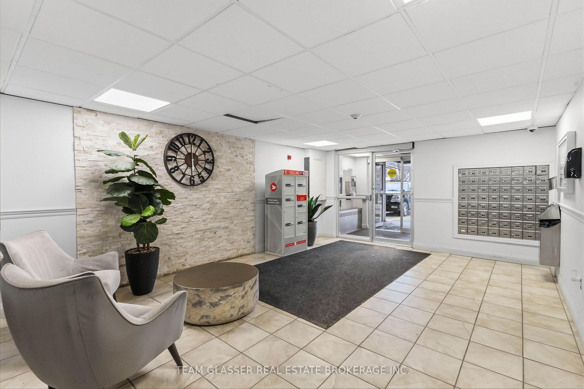 Photo 6 of Unit 211, 746 Fanshawe Park Road E, London, North C — HOMEH