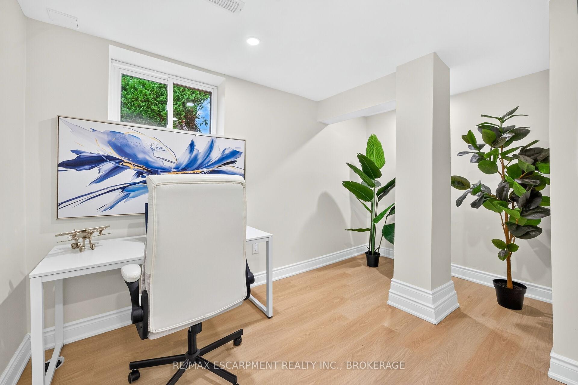 Photo 40 of 5662 Morden Drive, Niagara Falls, Cherrywood — HOMEH