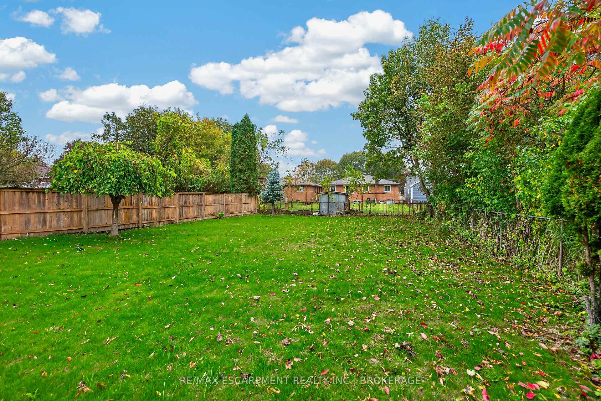 Photo 46 of 5662 Morden Drive, Niagara Falls, Cherrywood — HOMEH