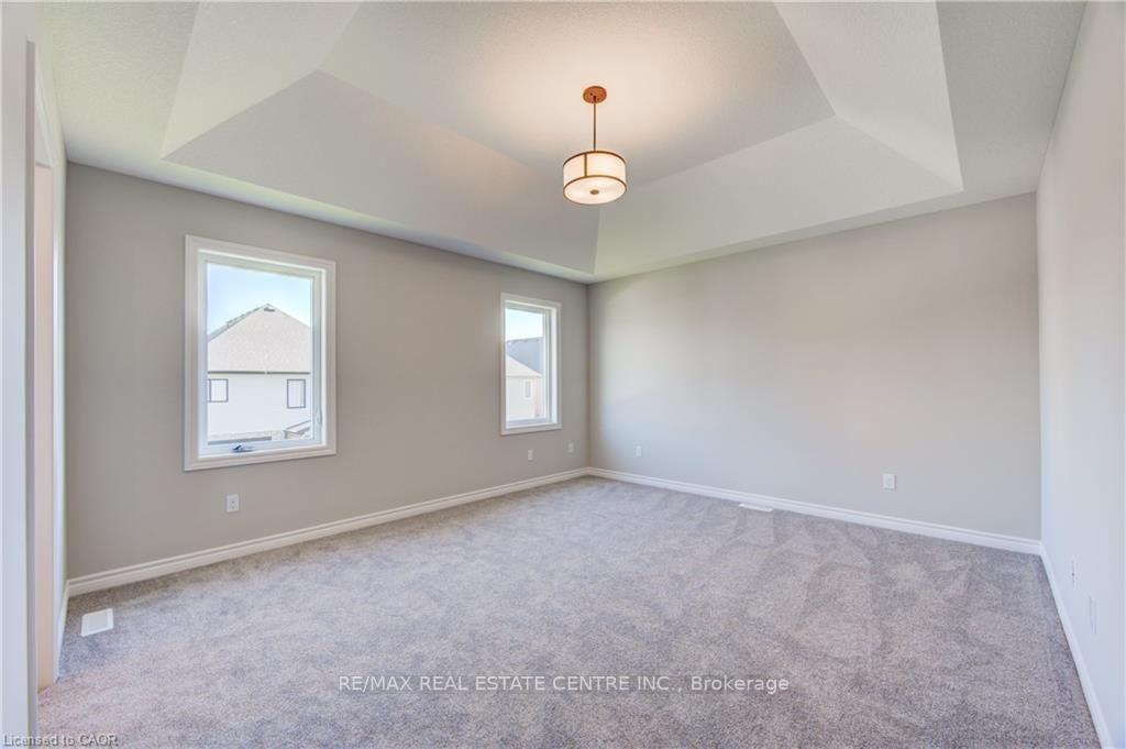 Photo 20 of 1761 Finley Crescent, London, North I — HOMEH
