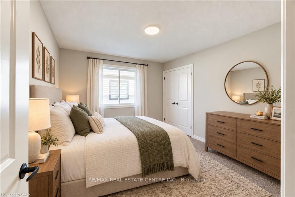 Photo 26 of 1761 Finley Crescent, London, North I — HOMEH