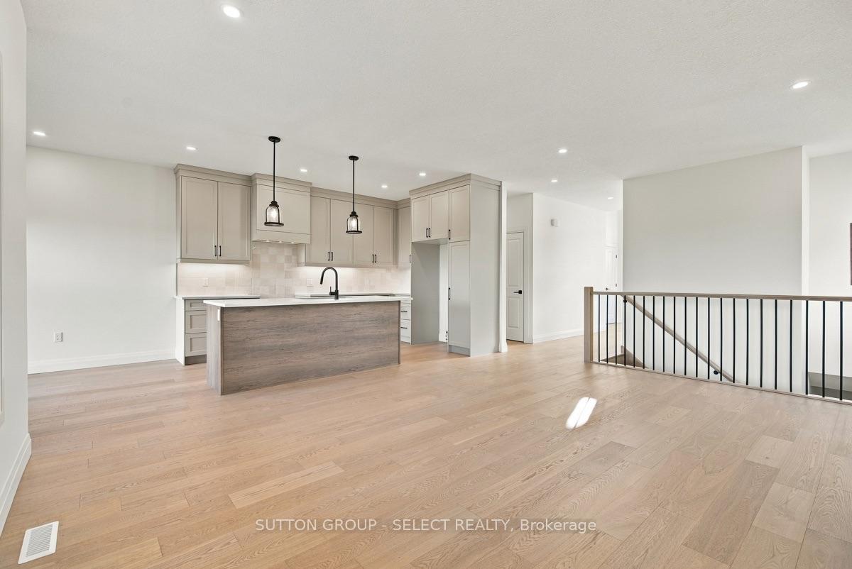 Photo 18 of 49 Hardy Drive, Strathroy-Caradoc, SE — HOMEH