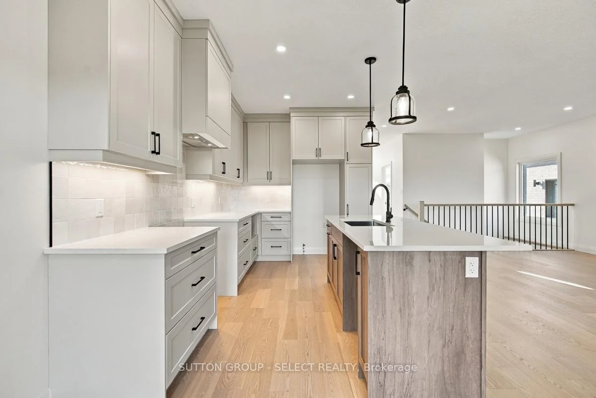 Photo 21 of 49 Hardy Drive, Strathroy-Caradoc, SE — HOMEH