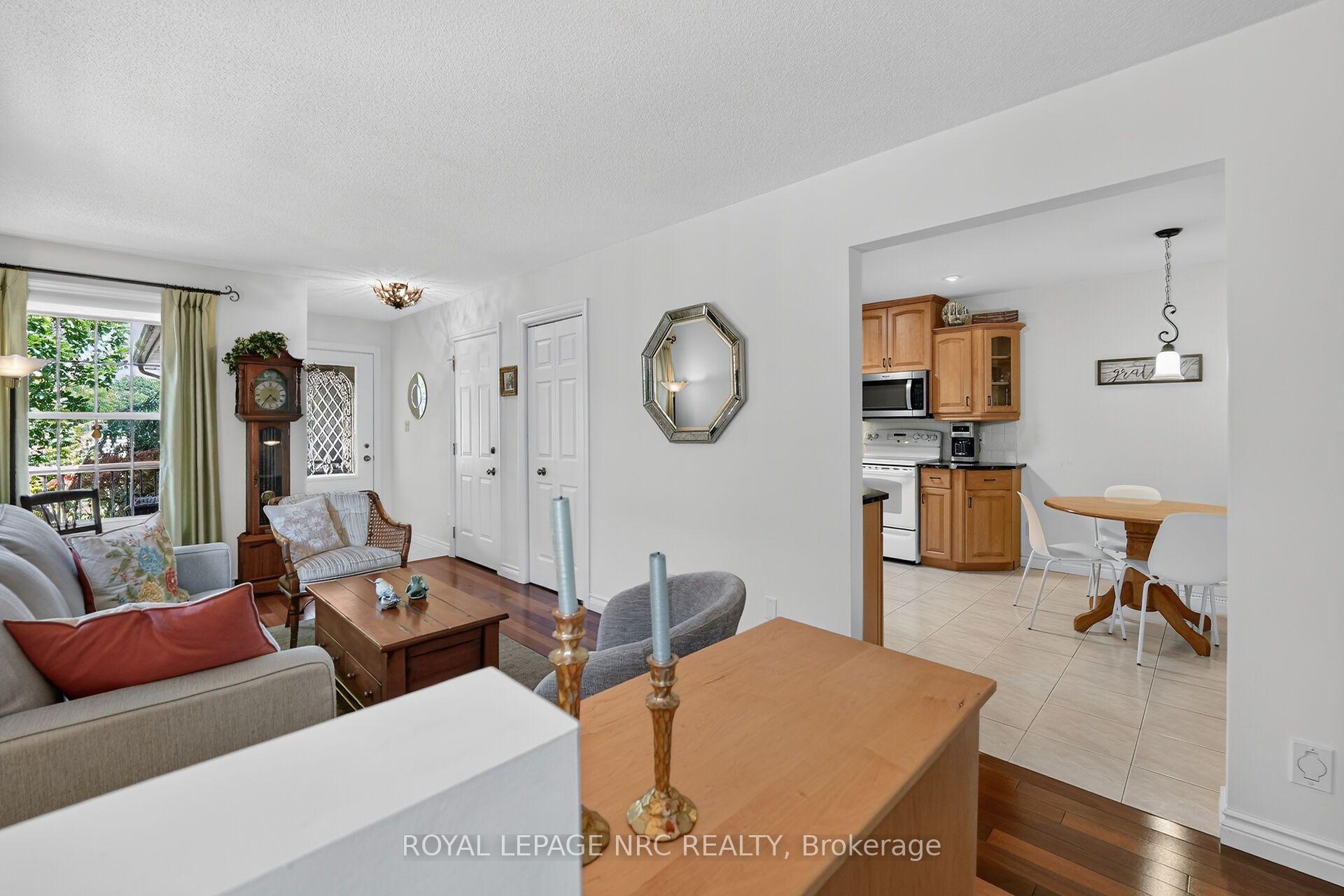 Photo 8 of 123 A&B First Street Louth, St. Catharines, Grapeview — HOMEH