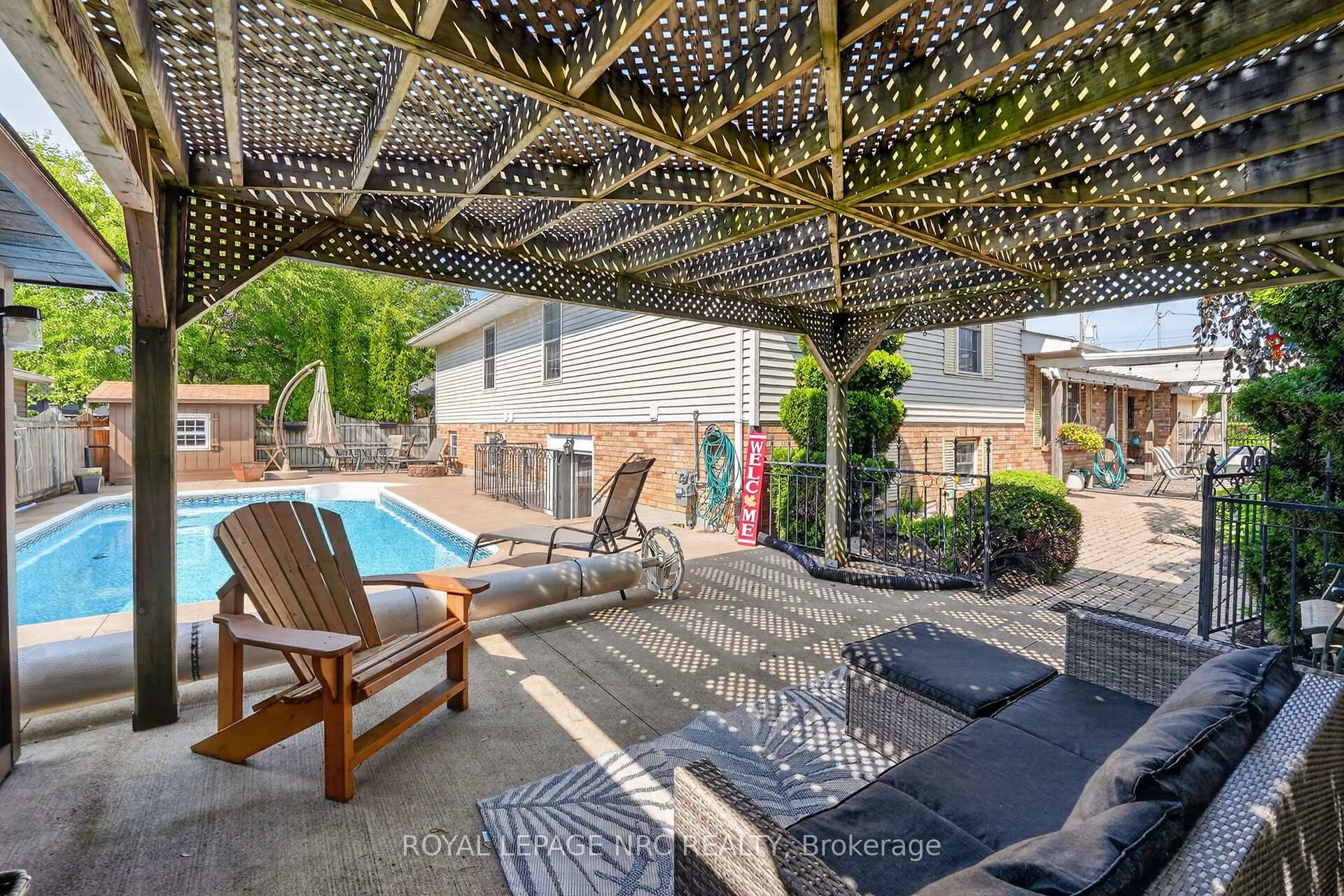 Photo 24 of 123 A&B First Street Louth, St. Catharines, Grapeview — HOMEH