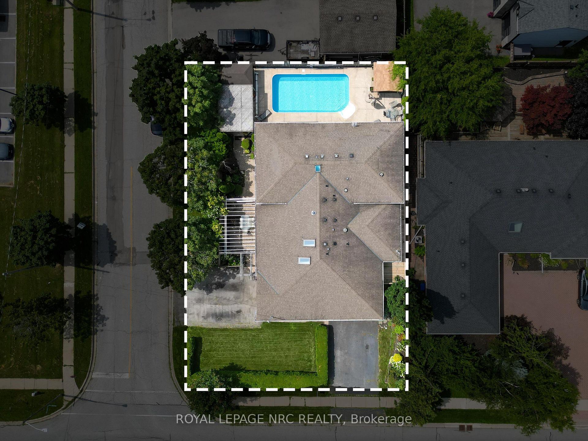 Photo 47 of 123 A&B First Street Louth, St. Catharines, Grapeview — HOMEH