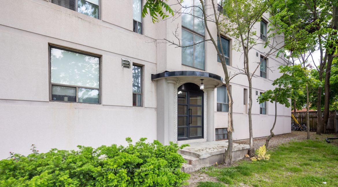 Photo 2 of Unit 10, 869 Avenue Road, Toronto, Yonge-Eglinton — HOMEH