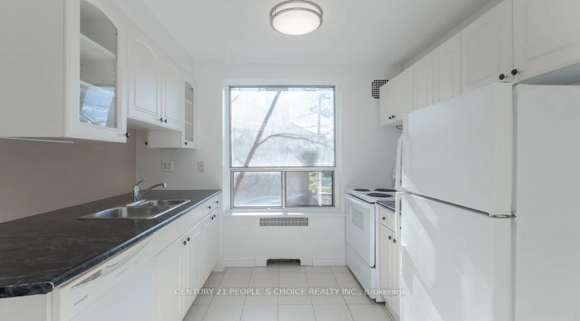 Photo 4 of Unit 10, 869 Avenue Road, Toronto, Yonge-Eglinton — HOMEH