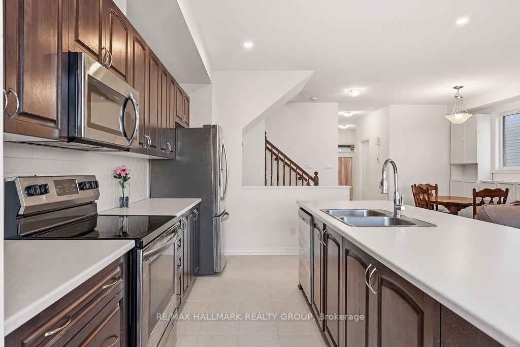 Photo 19 of 669 Jerome Jodoin Drive, Ottawa, Avalon West — HOMEH