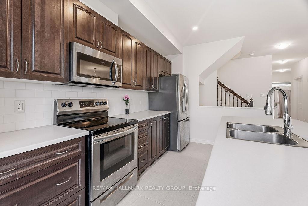 Photo 20 of 669 Jerome Jodoin Drive, Ottawa, Avalon West — HOMEH