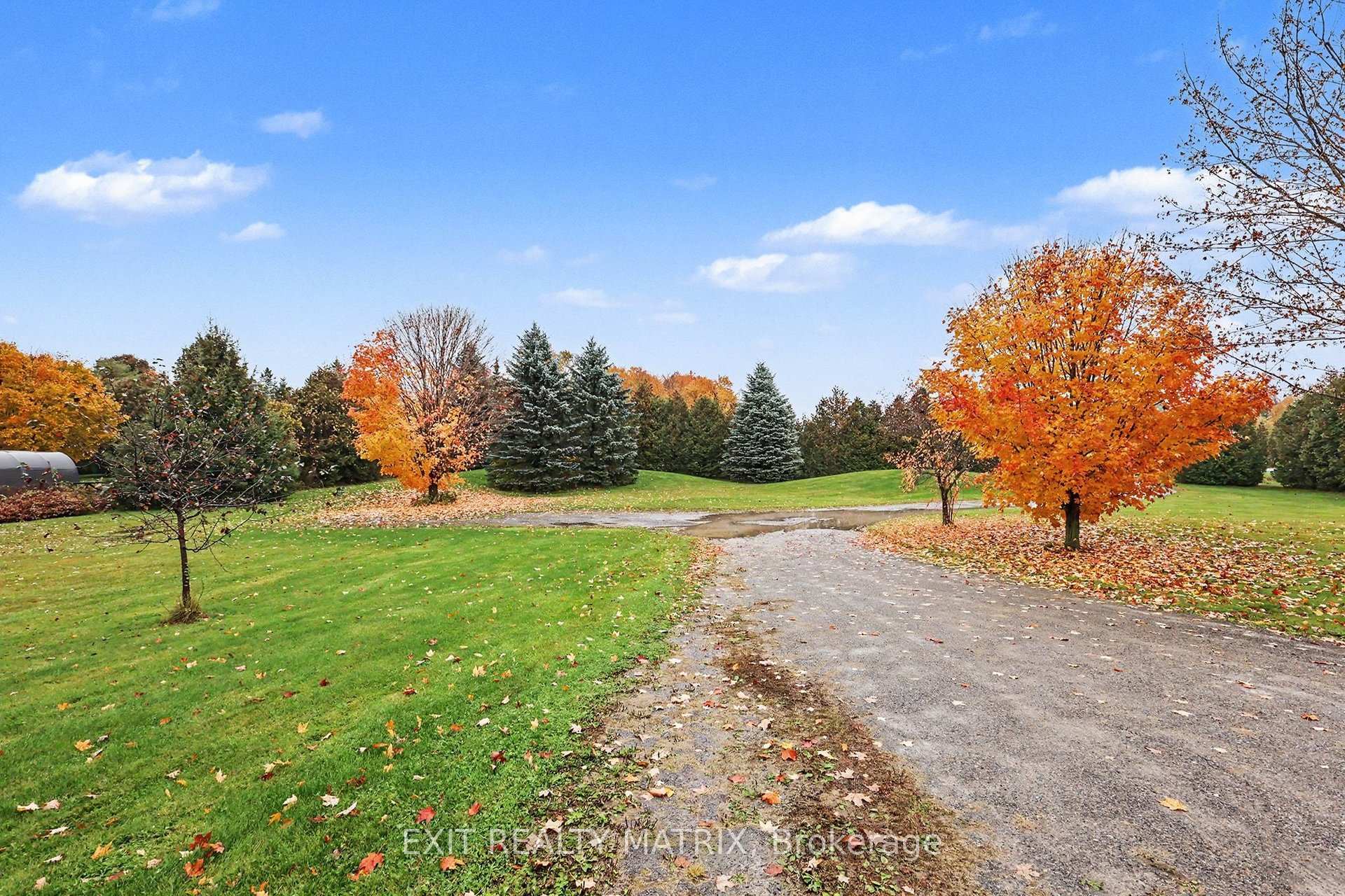 Photo 3 of 2380 Yorks Corners Road, Ottawa, Metcalfe — HOMEH