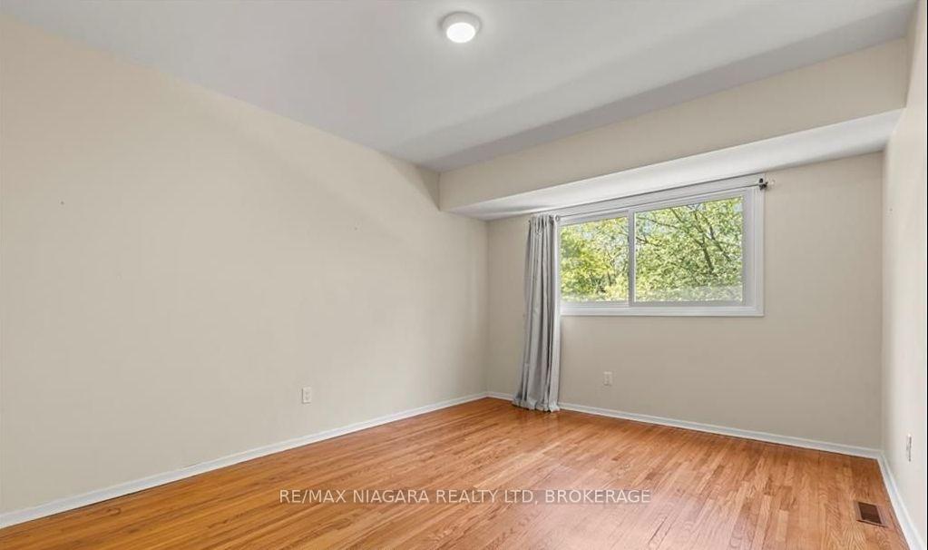 Photo 6 of Unit 25, 151 Parnell Road, St. Catharines, Vine/Linwell — HOMEH