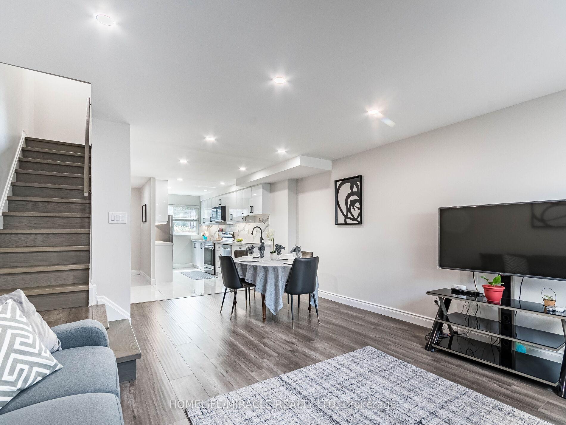 Photo of Unit 124, 180 Mississauga Valley Boulevard