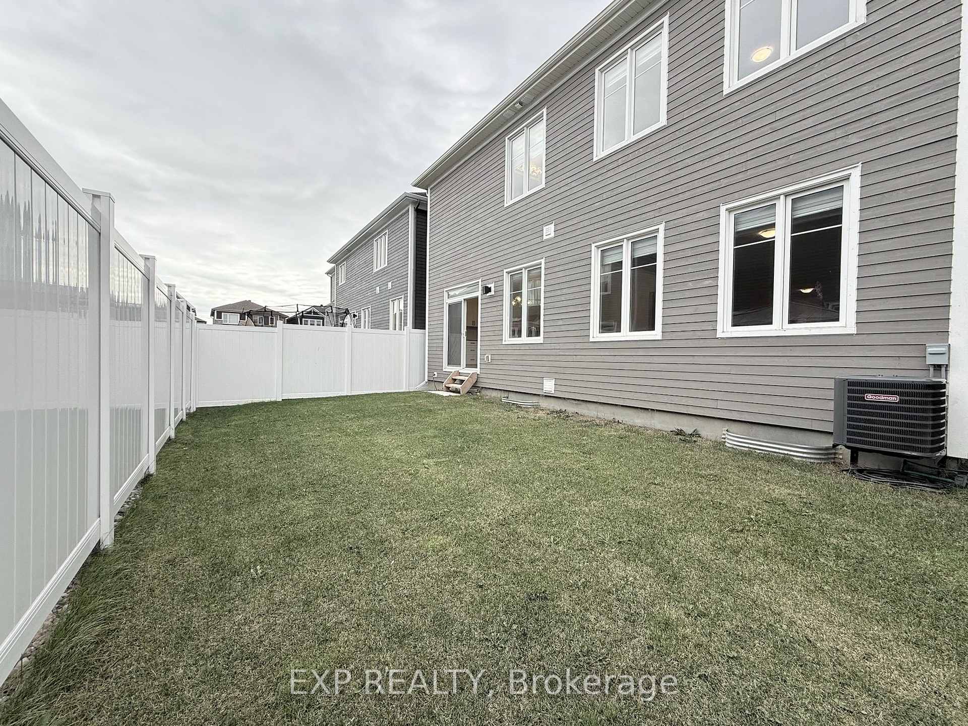 Photo 27 of 247 Pursuit Terrace, Ottawa, Goulbourn Twp From Franktown Rd/South To Rideau — HOMEH