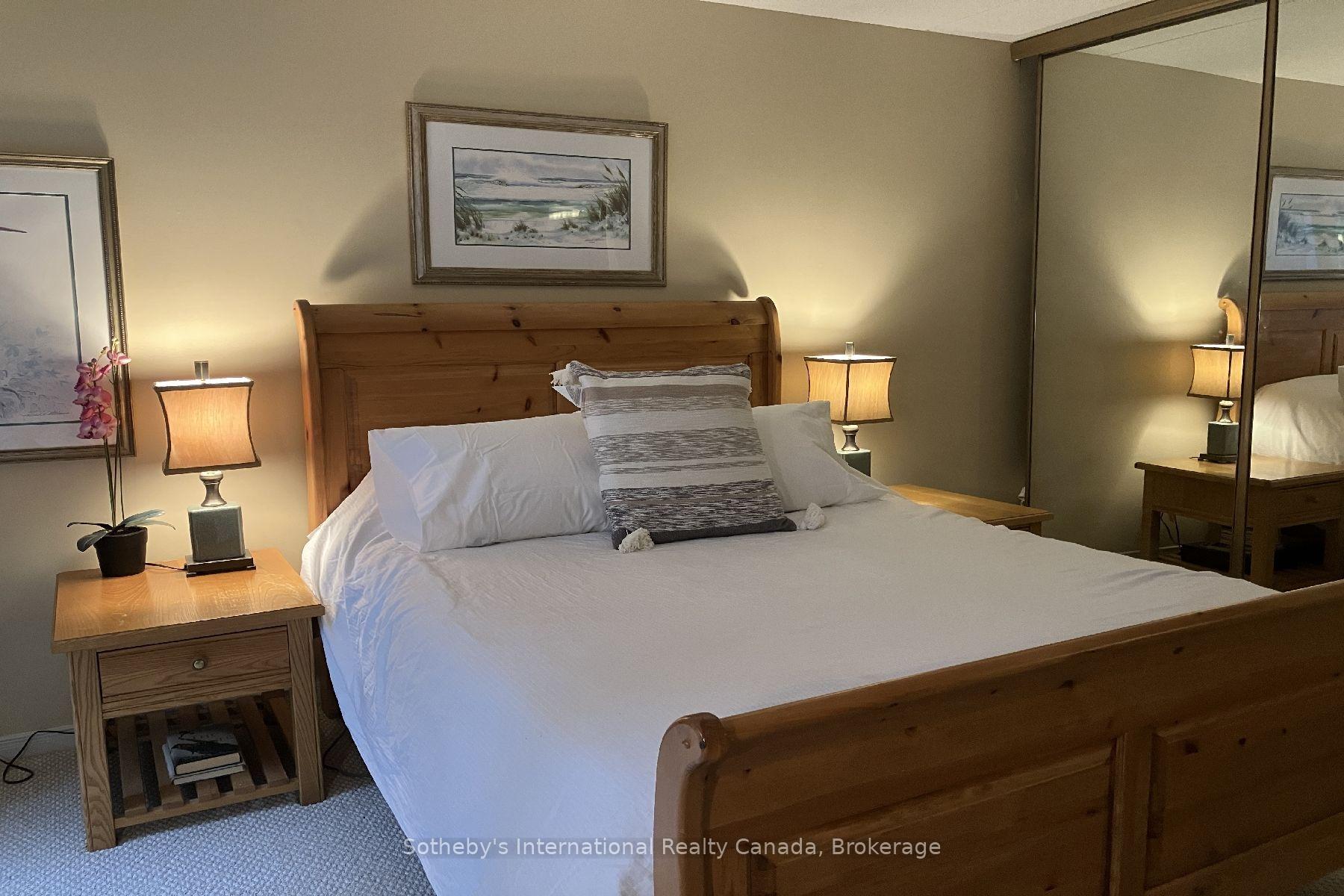 Photo 8 of 903 Cedar Pointe Court, Collingwood — HOMEH