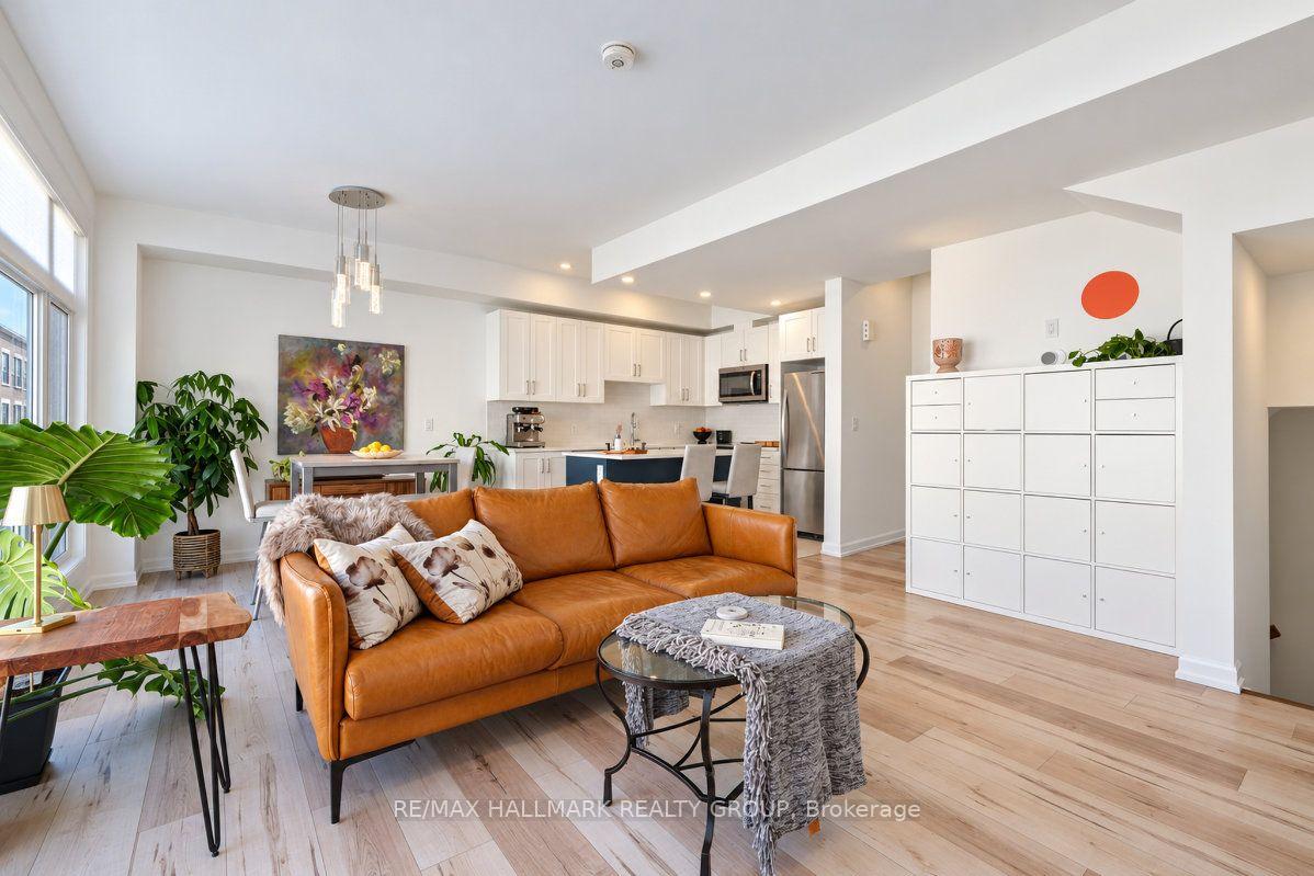 Photo 10 of 66 Cherry Blossom Private, Ottawa, Redwood Park — HOMEH