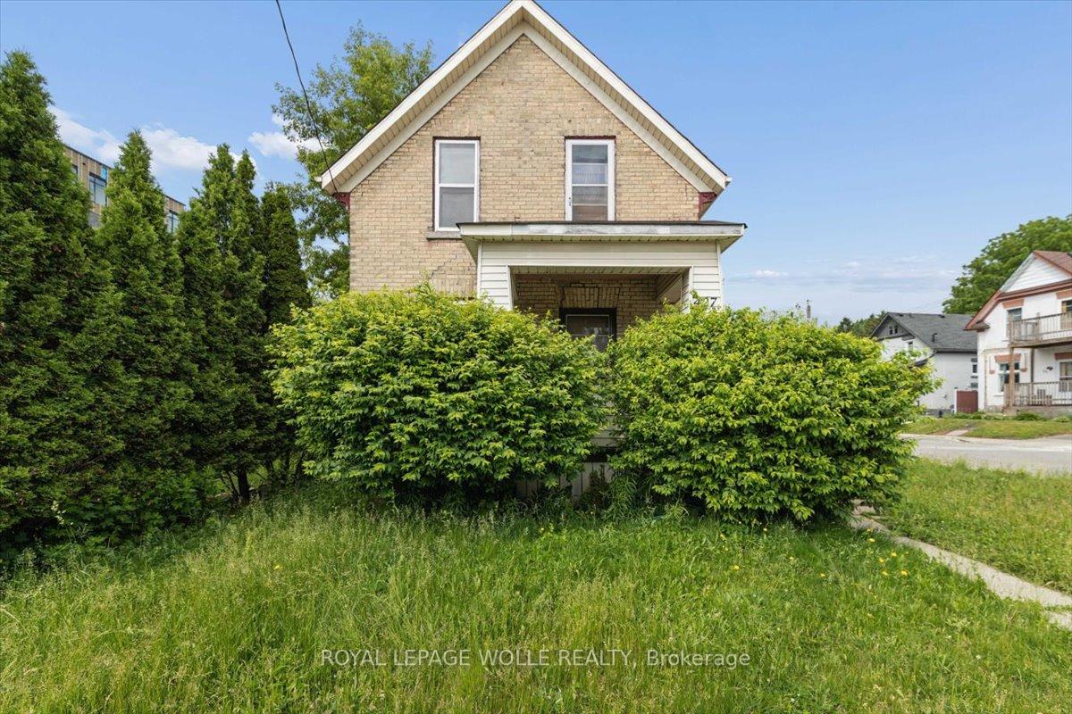 Photo 1 of 427 Duke Street W, Kitchener, Mount Hope Huron Park — HOMEH